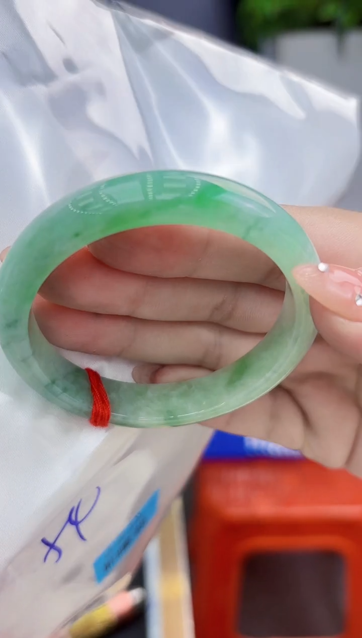 【闪购商品】翡翠手镯未镶嵌翡翠手镯