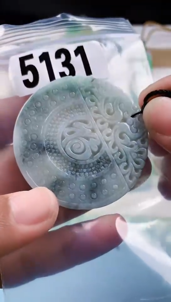 【闪购商品】翡翠挂件未镶嵌天然翡翠吊坠挂件