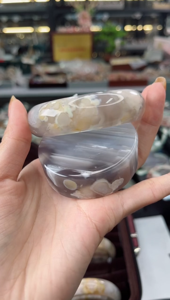 【闪购商品】石英质玉手镯未镶嵌58圈口（赠品镯心）3571240