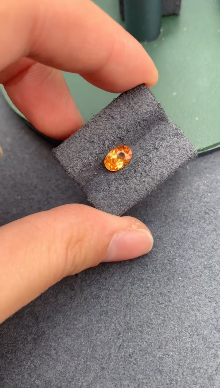【闪购商品】石榴石（芬达石）裸石未镶嵌1.2ct芬达