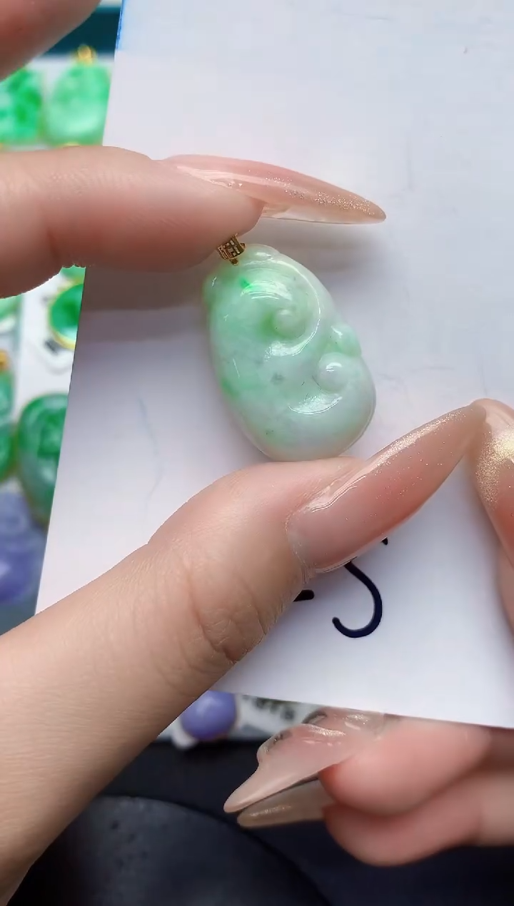 【闪购商品】翡翠颈饰18K金镶嵌000000000