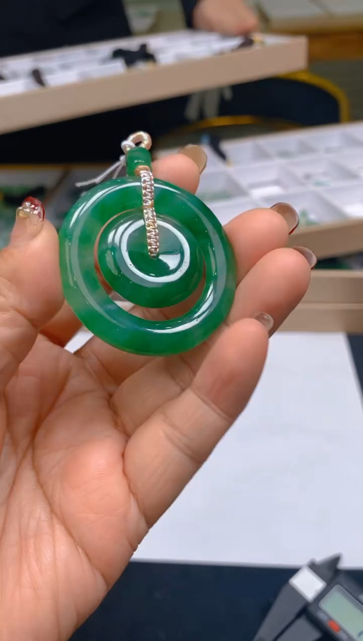 【闪购商品】石英质玉颈饰未镶嵌冰美人非洲翠004