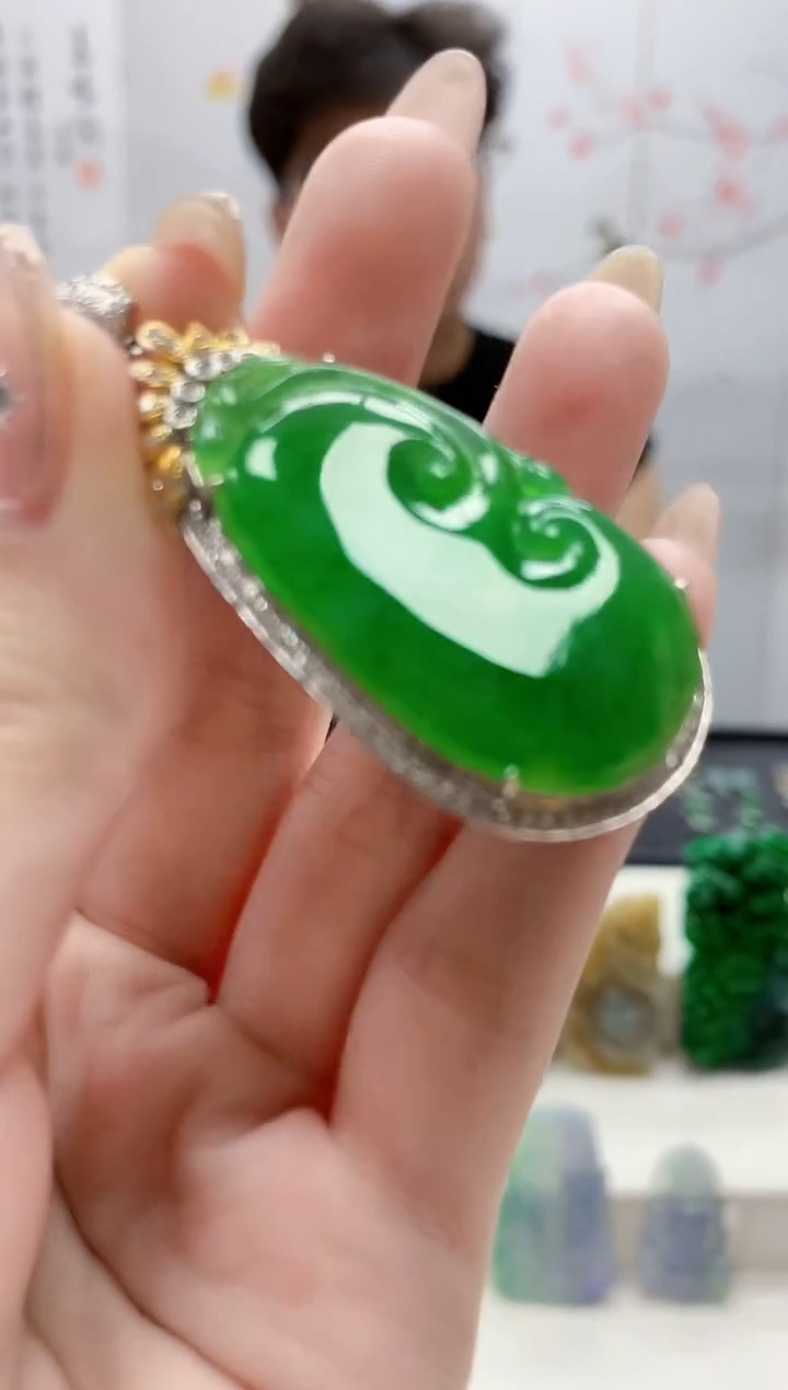 定制翡翠18K金镶嵌奈****粥4688jw-jj挂件
