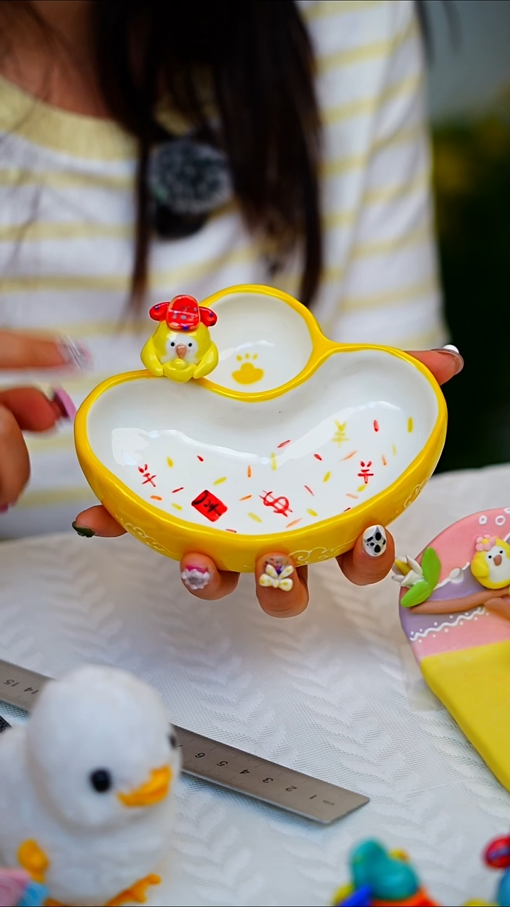 新年系列元宝双格碗黄和尚