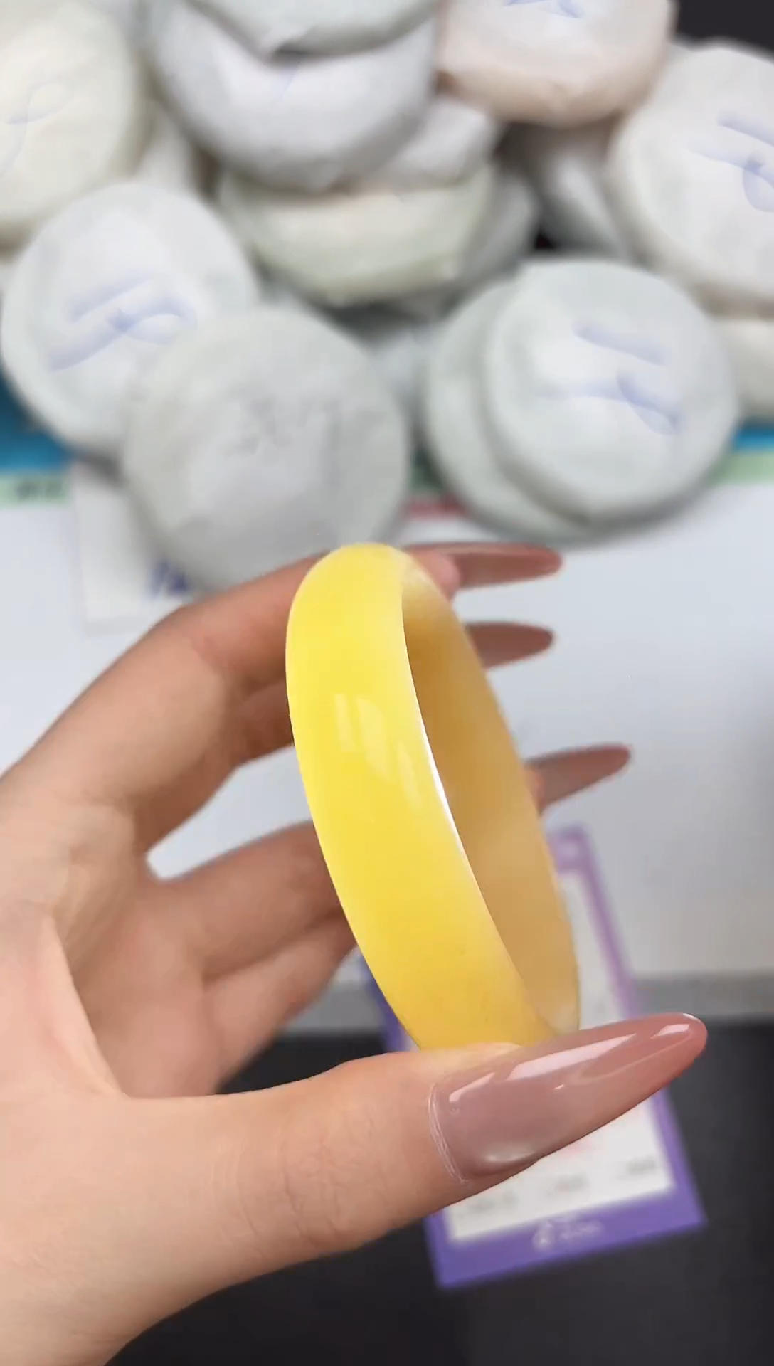 未镶嵌手镯石英质玉217-55-56