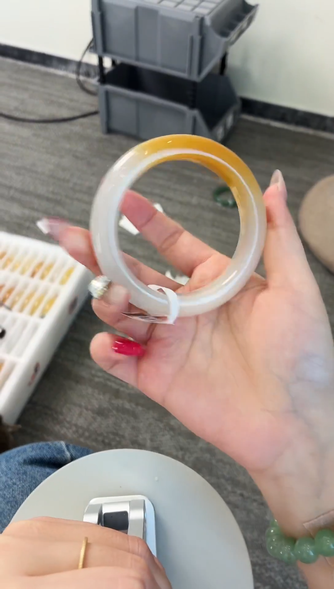 未镶嵌手镯石英质玉72.58
