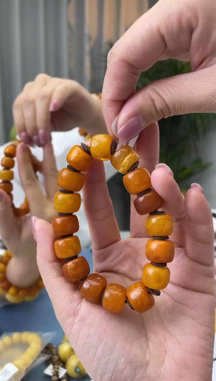 【闪购商品】蜜蜡珠宝奇石未镶嵌假一罚十，微瑕发一件027.13