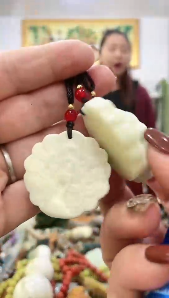 未镶嵌岫玉挂件 多样性发货发其中一件