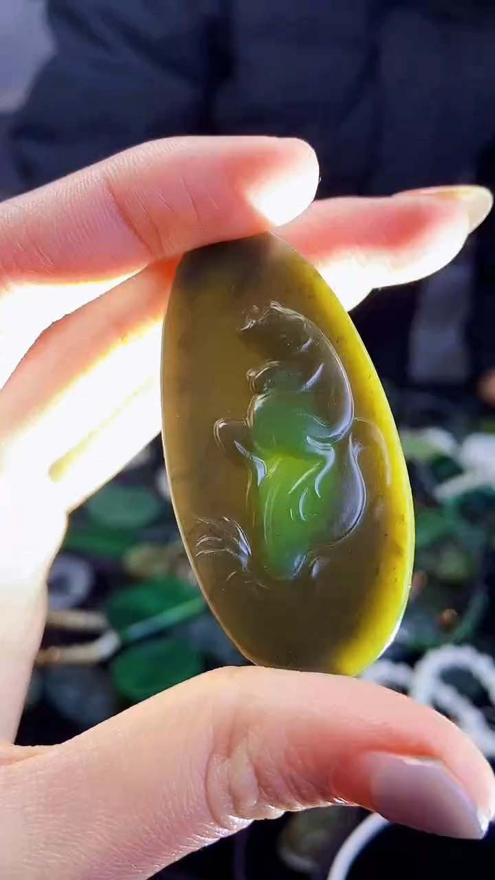 颈饰未镶嵌和田玉1