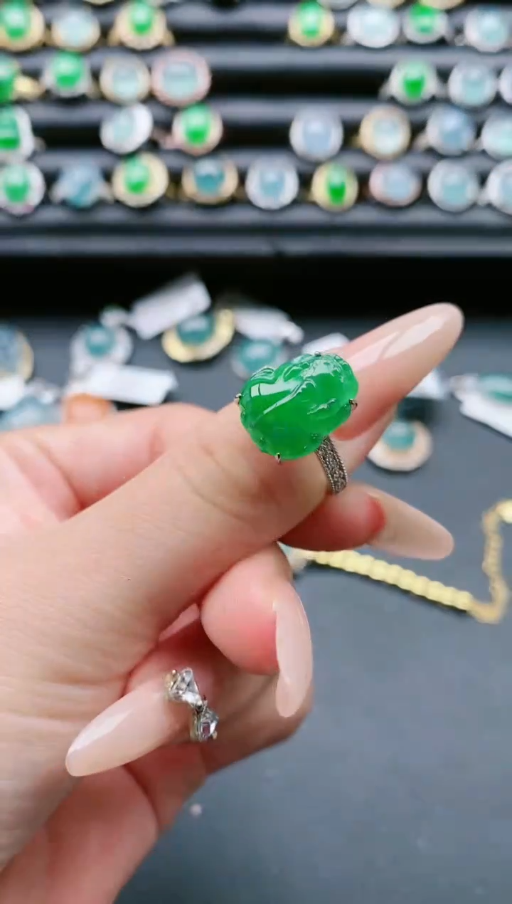 【闪购商品】翡翠戒指银S925镶嵌111111