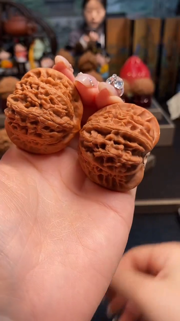 【闪购商品】文玩核桃吊坠H830宫灯44