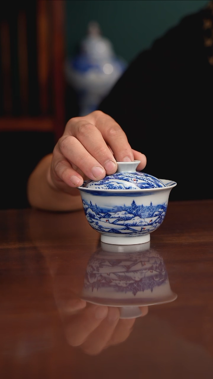 晓月窑青花雪景盖碗