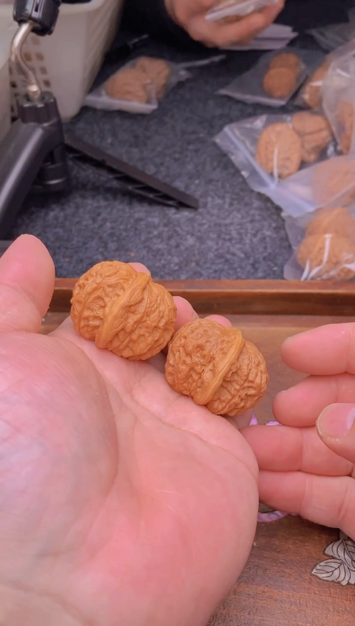 【闪购商品】文玩核桃把件G312号37尺血麒麟