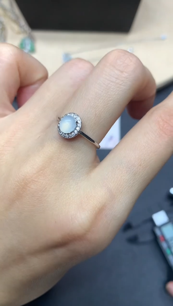 【闪购商品】翡翠戒指银S925镶嵌蛋面【无服务费】