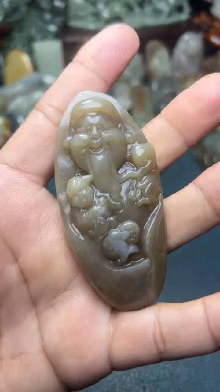 未镶嵌和田玉把件-