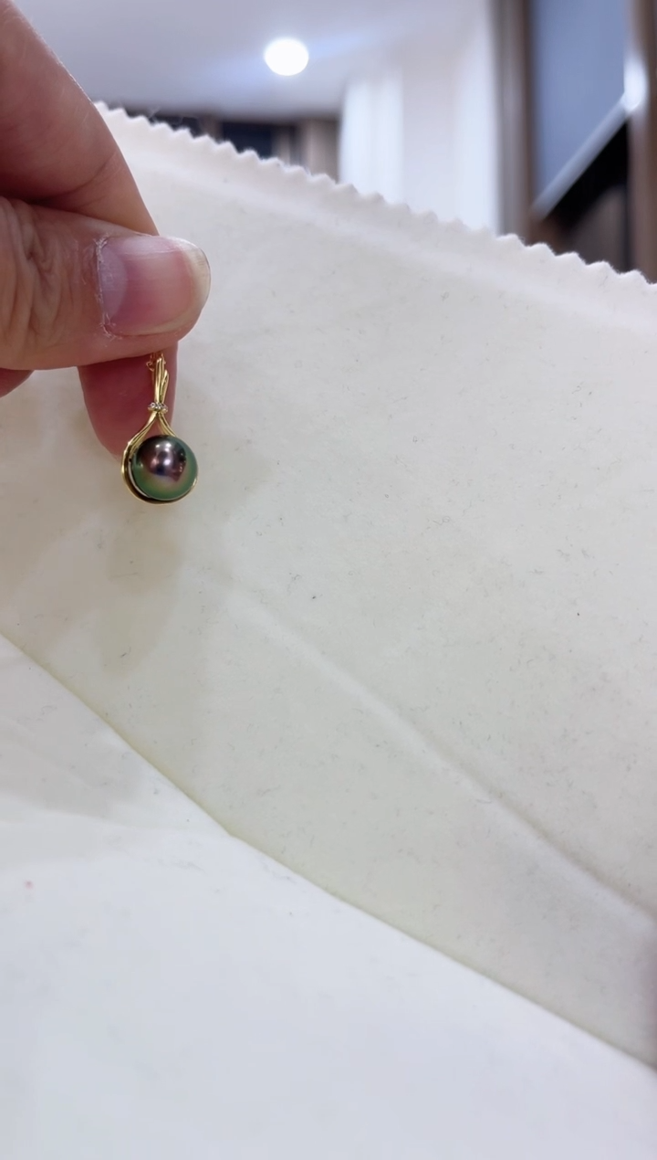 【闪购商品】海水珍珠吊坠(赠链)银S925镶嵌大溪地 山岛珠 孔雀绿