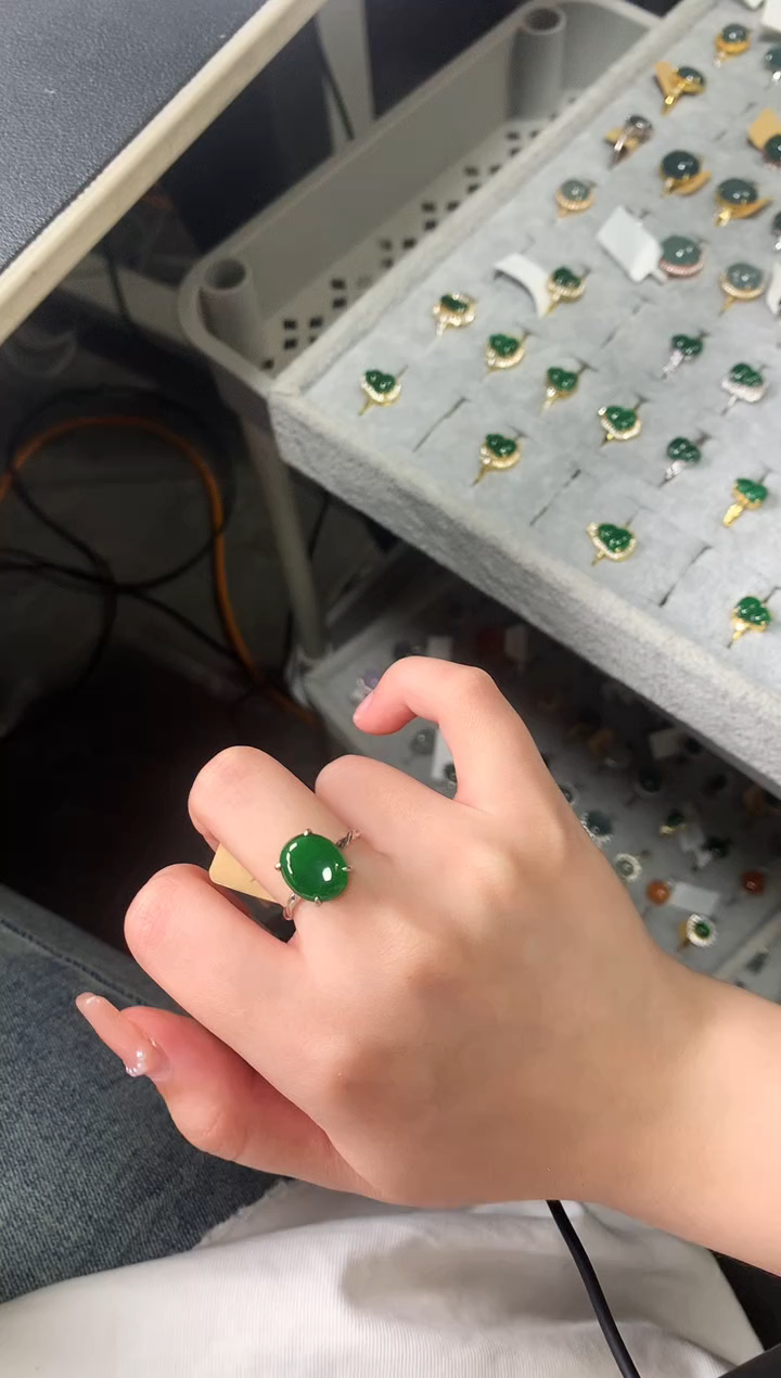 【闪购商品】翡翠戒指银S925镶嵌521411