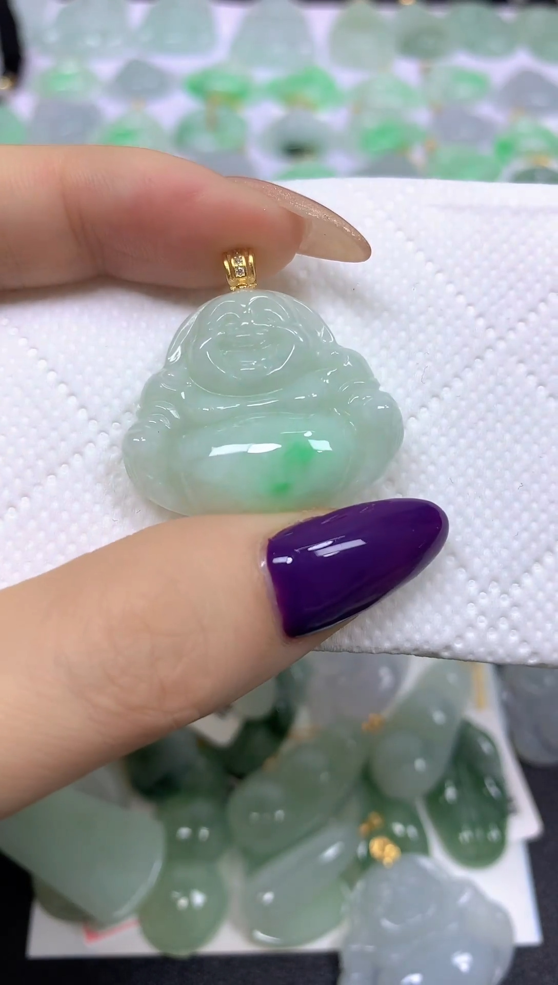 颈饰未镶嵌翡翠 