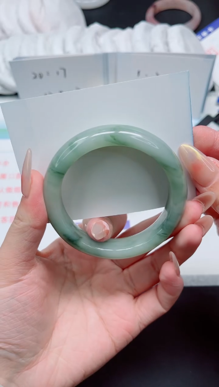 【闪购商品】石英质玉手镯未镶嵌543-57.5