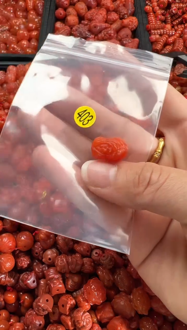 【闪购商品】南红玛瑙颈饰未镶嵌1