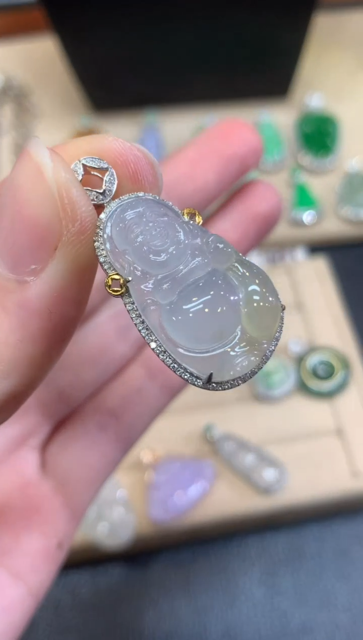 翡翠18K金镶嵌颈饰佛公【无服务费】