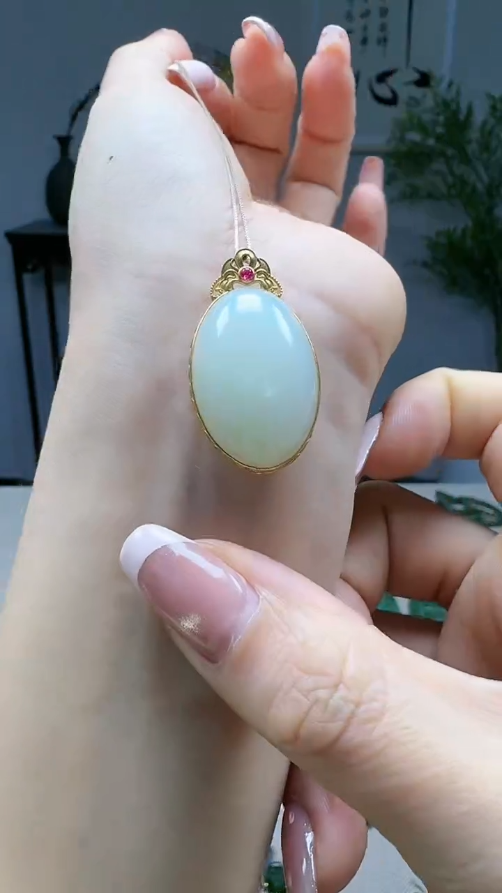 吊坠(不含链)18K金镶嵌和田玉1