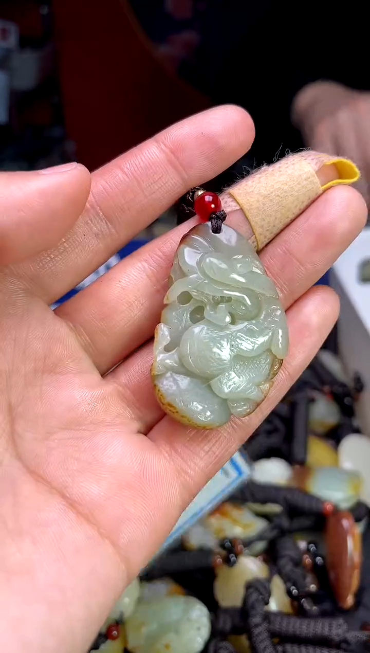 【闪购商品】和田玉颈饰未镶嵌1