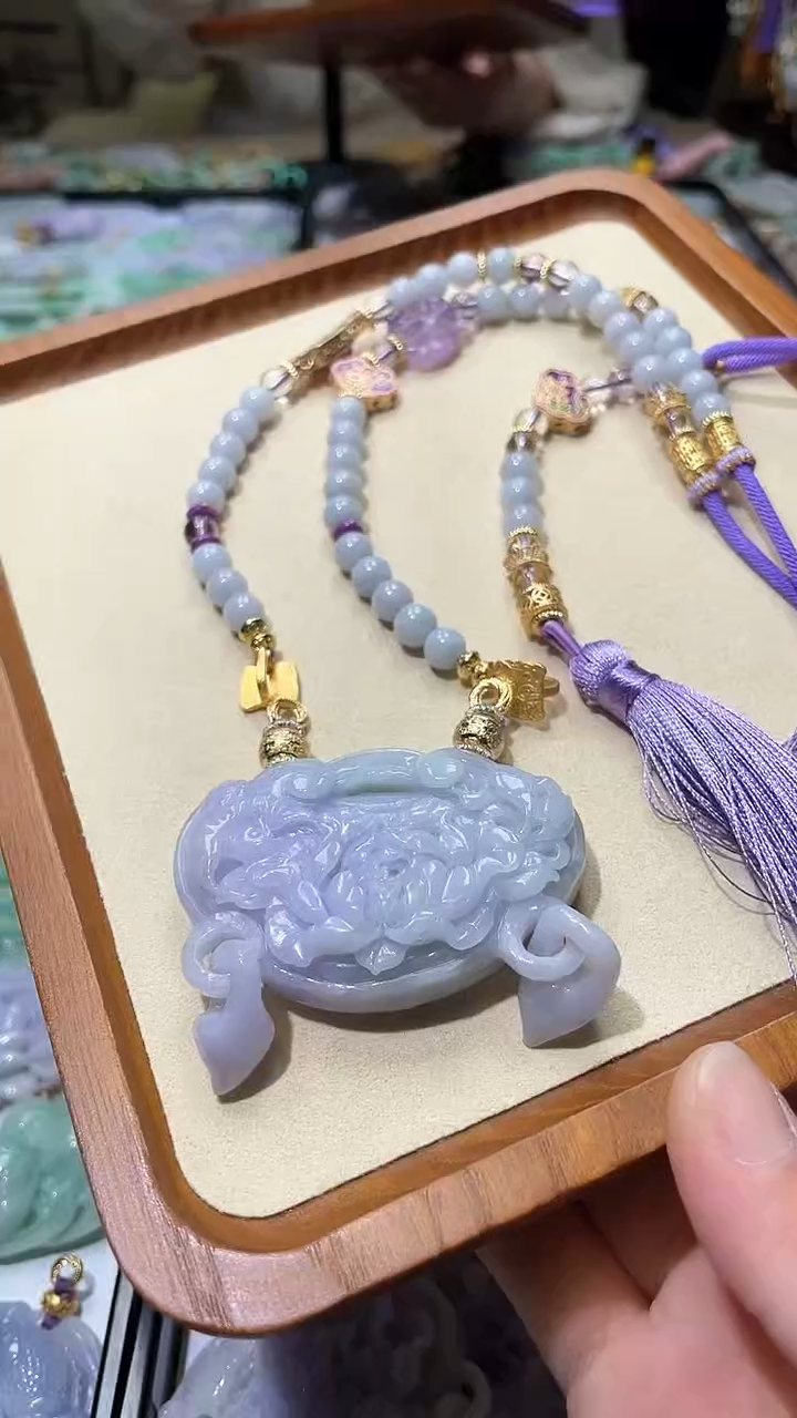 【闪购商品】翡翠颈饰未镶嵌吊坠