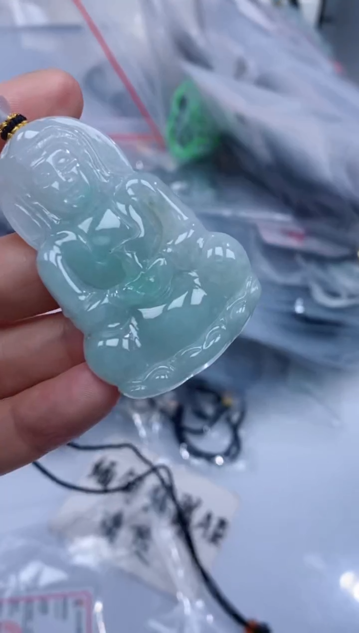 颈饰未镶嵌翡翠吊坠
