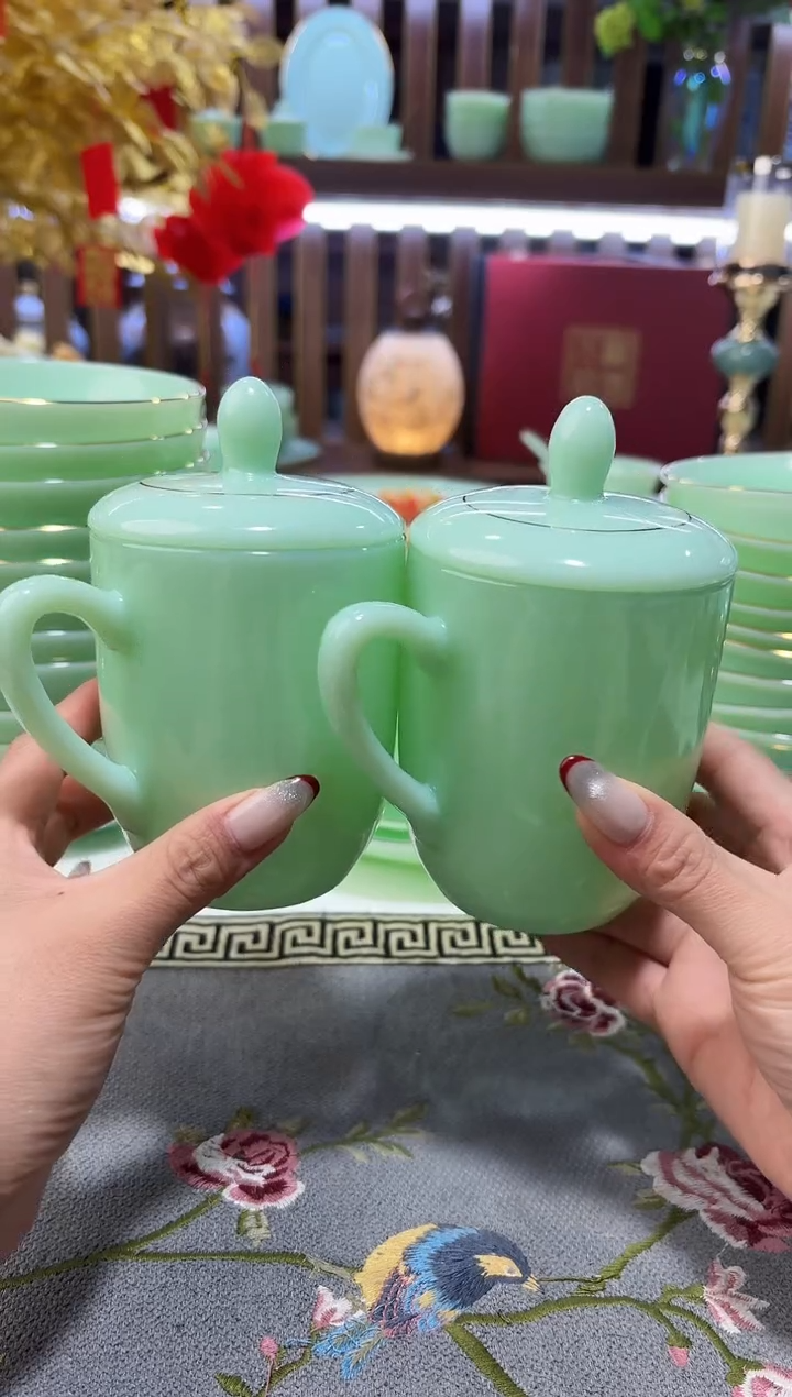 玉瓷盖杯2只水具