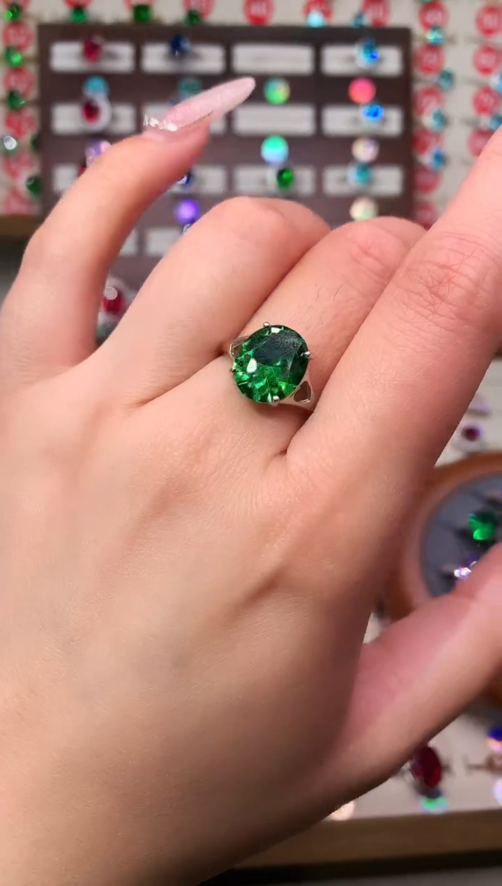 无925银典藏 轻奢 小祖母绿绿色系10*12银托戒指