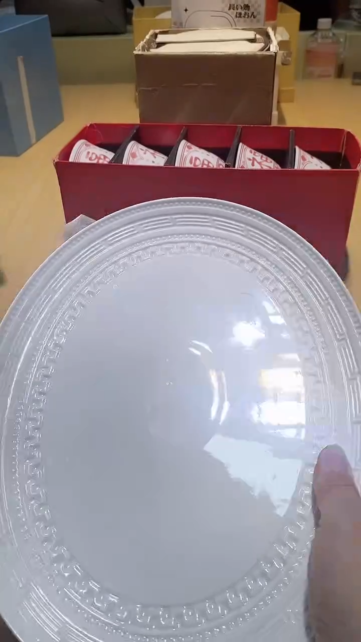 【闪购商品】瓷片锅碗瓢盆一件不剩