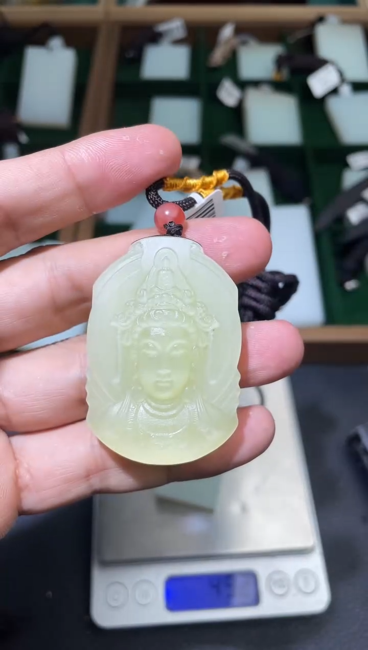 定制和田玉观音 
