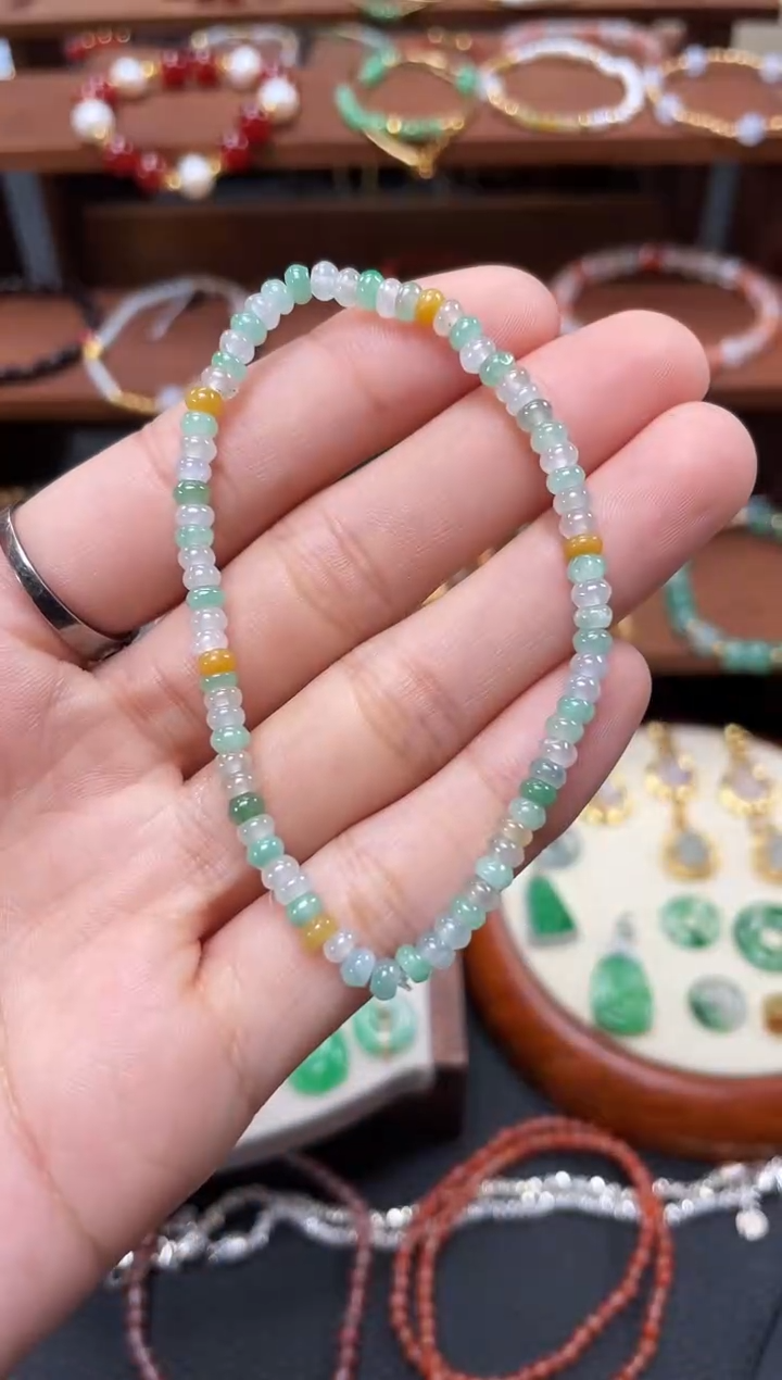 【闪购商品】翡翠套链未镶嵌一个  643