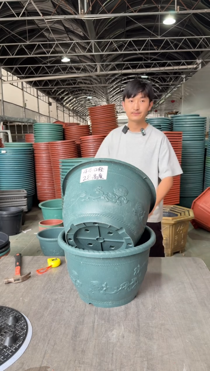 44口径玫瑰花纹花盆2个