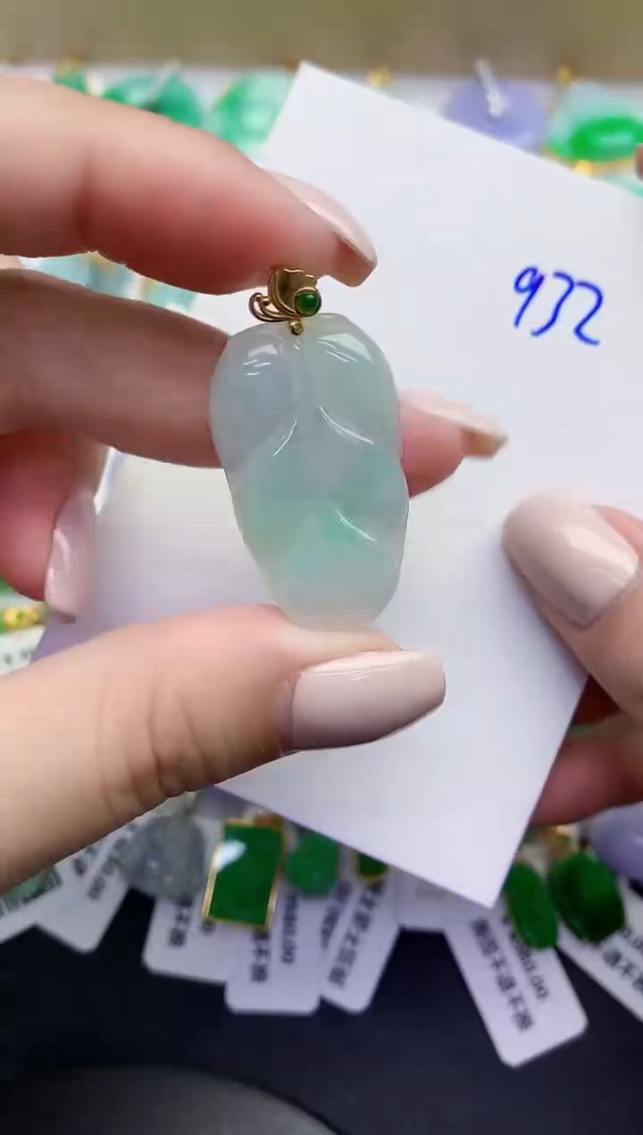 颈饰未镶嵌翡翠缅甸天然翡翠A货