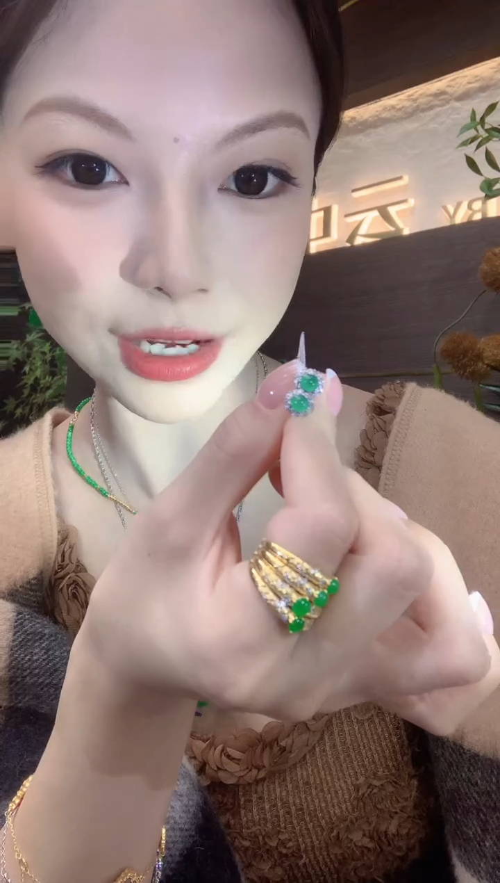 18K金镶嵌翡翠耳饰A3多样性发一件