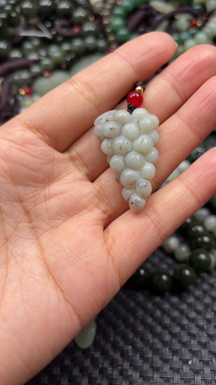 【闪购商品】和田玉颈饰未镶嵌.