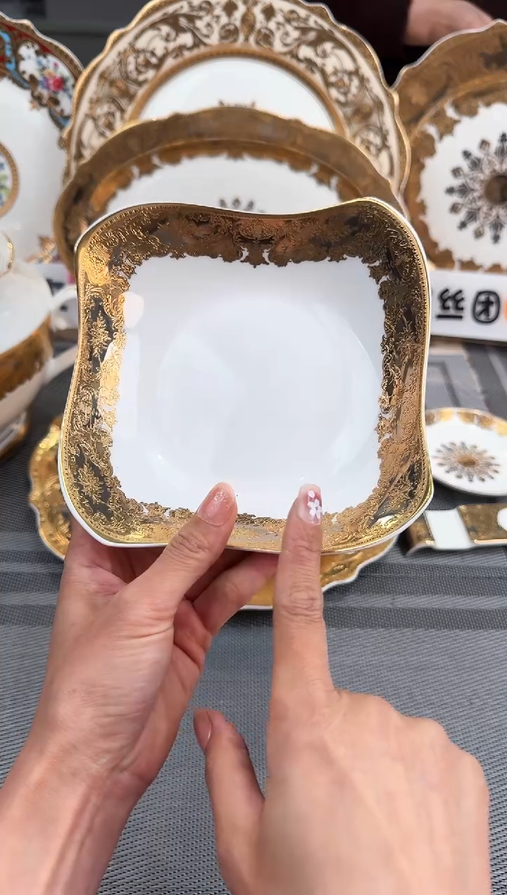 【闪购商品】瓷片6英寸方形沙拉碗福利价2个
