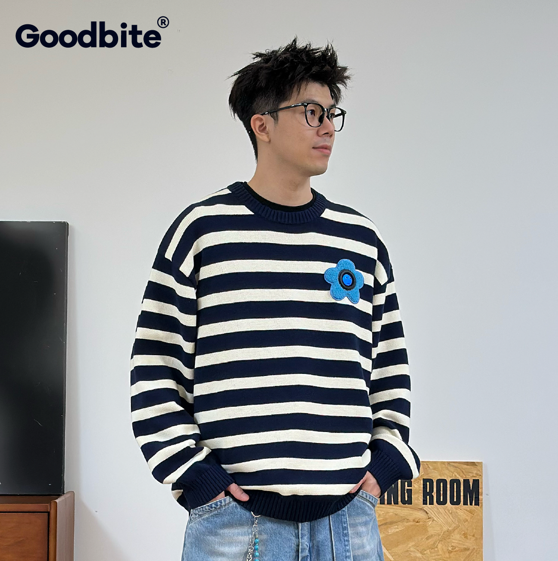 Goodbite条纹智能动态表情显示屏圆领针织衫