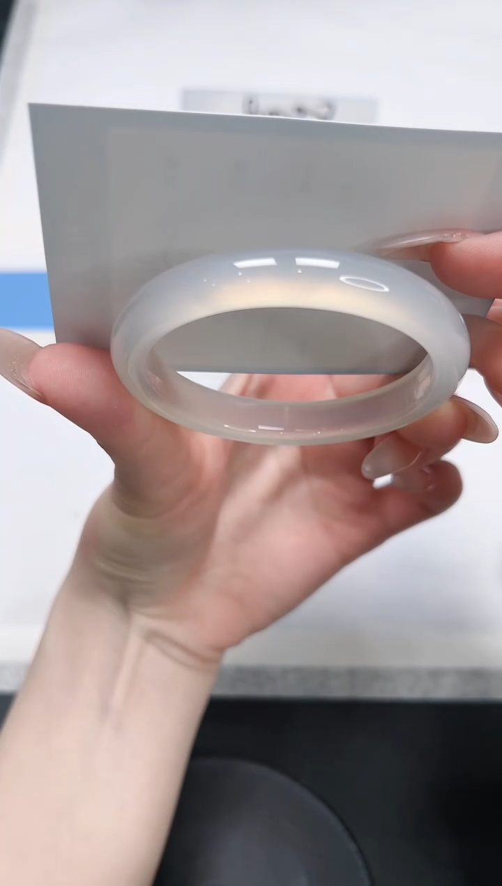 【闪购商品】石英质玉手镯未镶嵌215/荔枝54.3