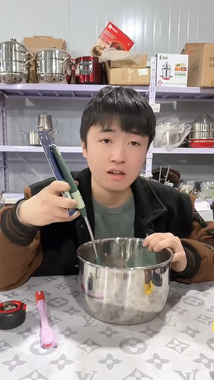 21.5亮光锅头瑕疵