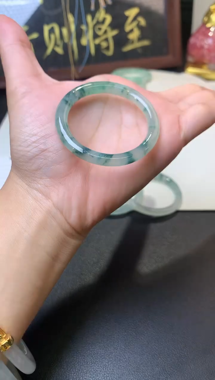 未镶嵌定制翡翠毛货