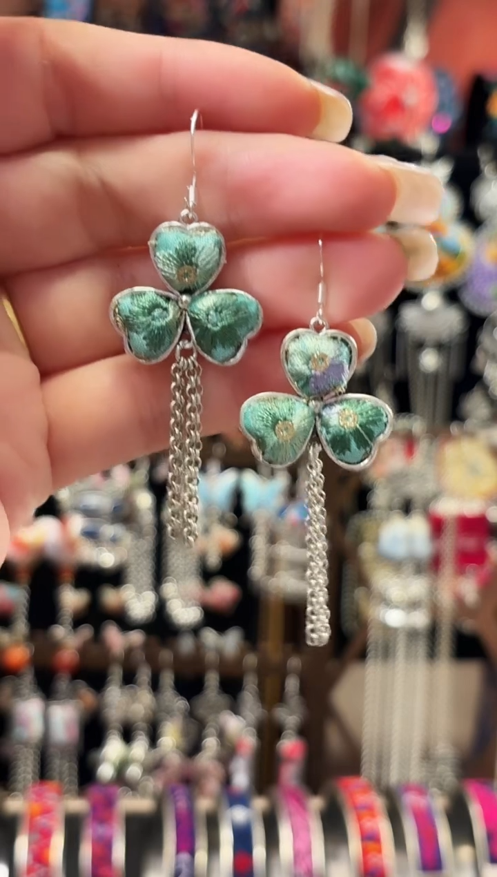 织绣 云织谣民族风精美饰品   920