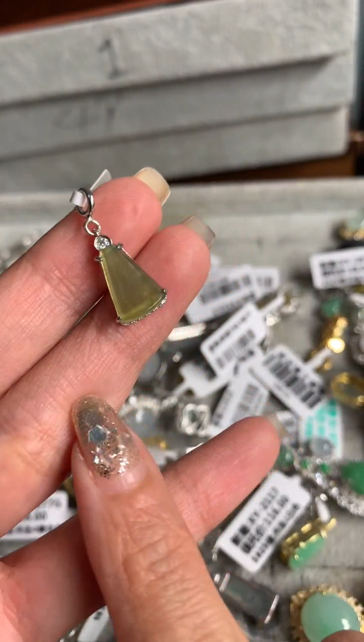 银S925镶嵌戒指翡翠吊坠
