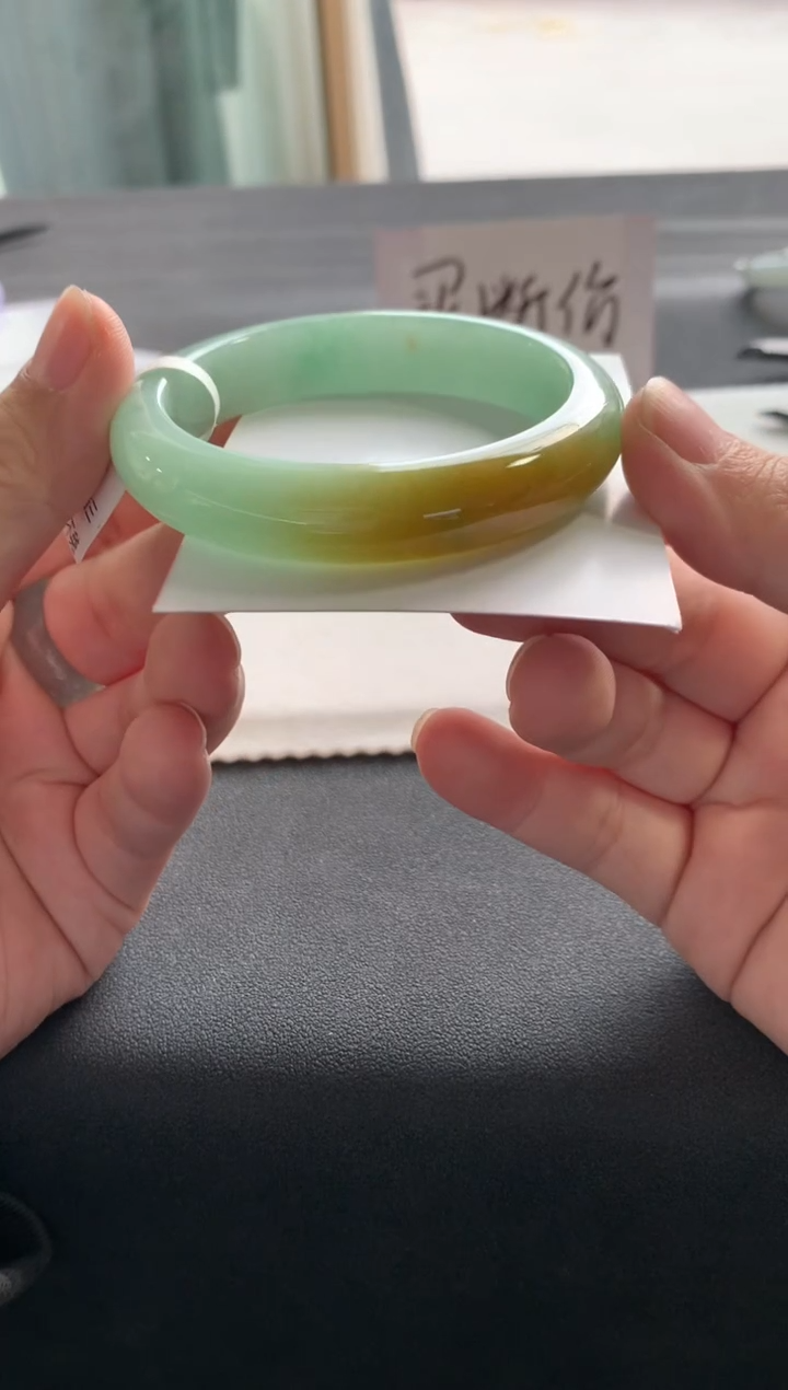 【闪购商品】翡翠手镯未镶嵌53正圈Y665买断