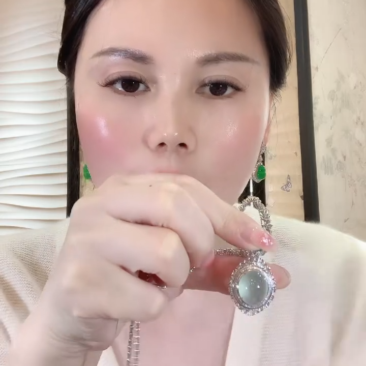 【闪购商品】翡翠吊坠(不含链)18K金镶嵌D25 总29800 定金9800 差2W