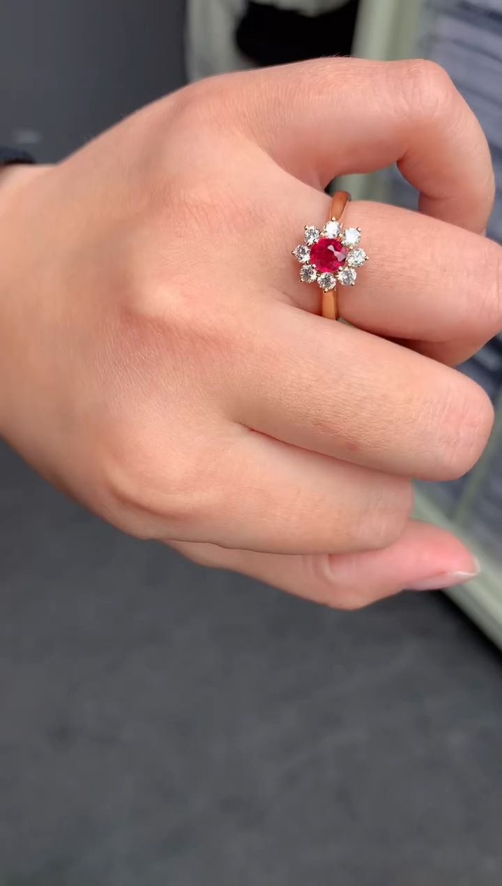 【闪购商品】红宝石戒指18K金镶嵌70分红宝石戒指