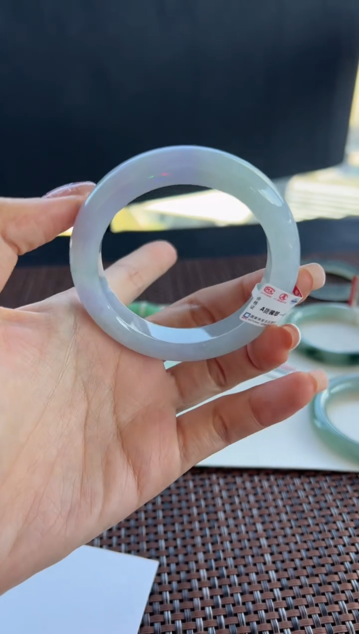 【闪购商品】翡翠手镯未镶嵌59号54*12.2*9.3