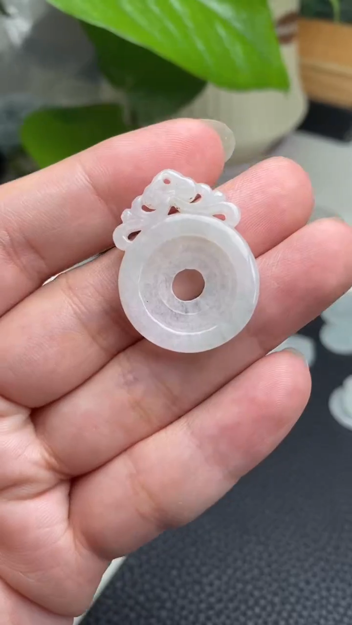 【闪购商品】翡翠挂件未镶嵌仿古平安扣